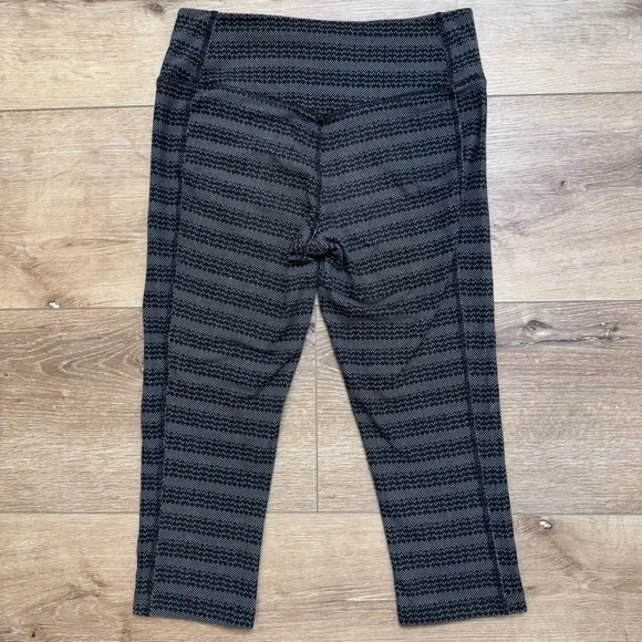 Like New Nike Dri-Fit Black Athletic Leggings Elastic Waist Size Small - Picture 8 of 16